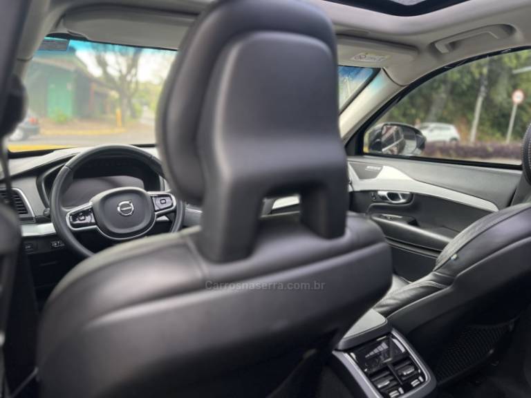 VOLVO - XC90 - 2016/2016 - Preta - R$ 149.800,00