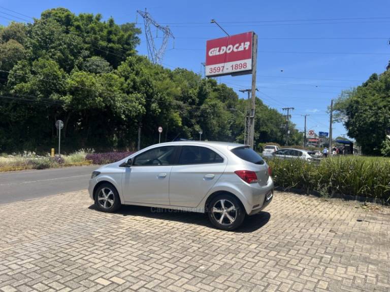 CHEVROLET - ONIX - 2019/2019 - Prata - Sob Consulta