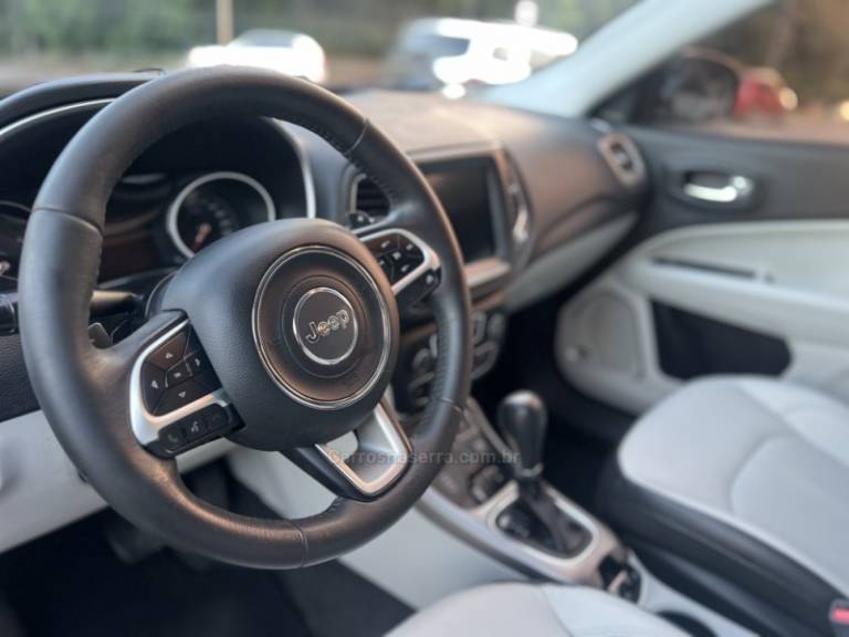 JEEP - COMPASS - 2019/2019 - Prata - R$ 114.900,00