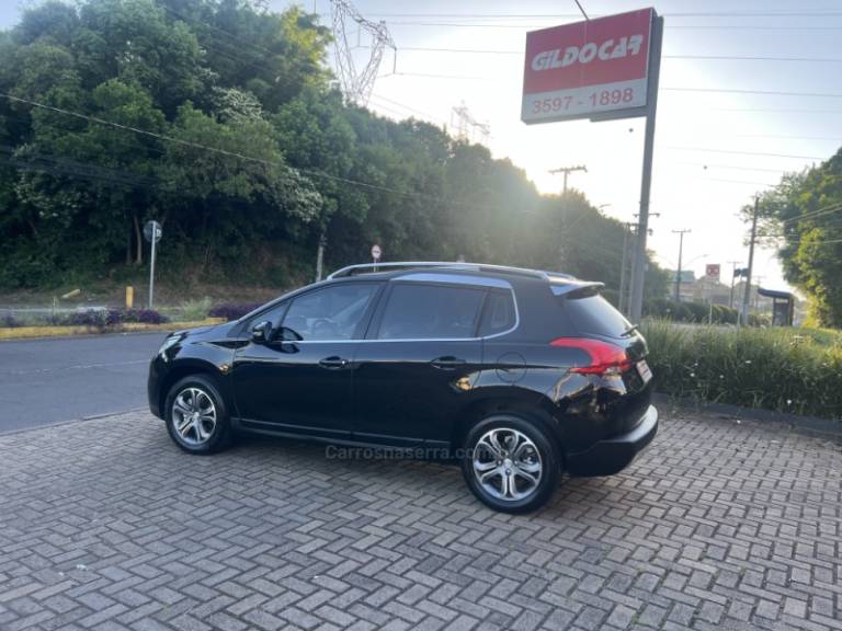 PEUGEOT - 2008 - 2017/2017 - Preta - R$ 57.500,00