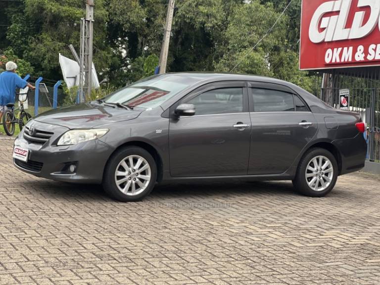 TOYOTA - COROLLA - 2010/2010 - Cinza - Sob Consulta