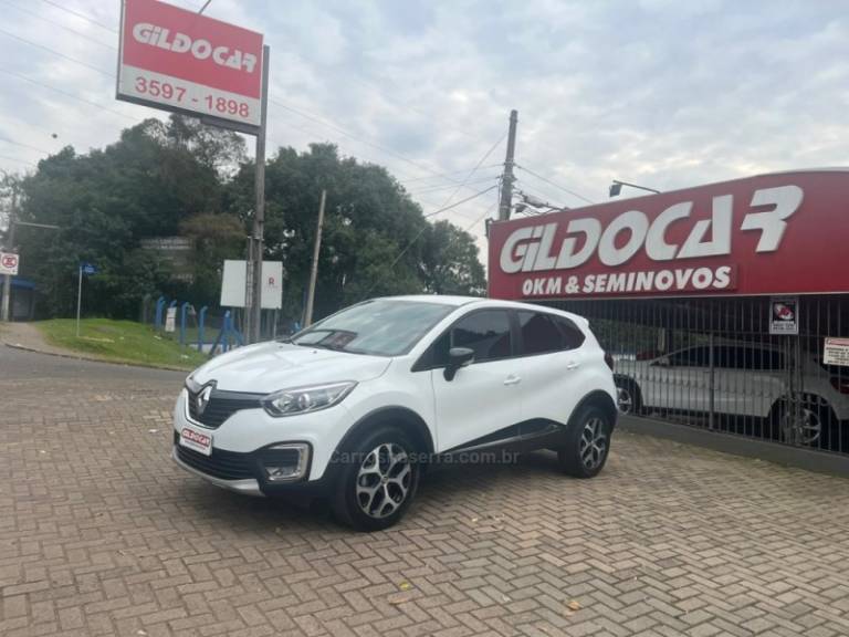 RENAULT - CAPTUR - 2020/2020 - Branca - R$ 76.900,00