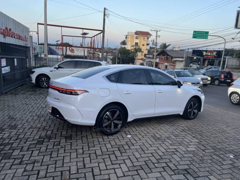 BYD - KING - 2025/2025 - Branca - R$ 151.900,00