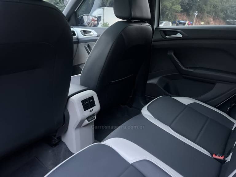 VOLKSWAGEN - T-CROSS - 2021/2021 - Branca - R$ 114.900,00