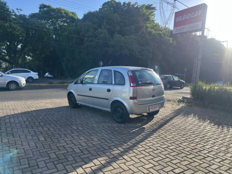 CHEVROLET - MERIVA - 2009/2009 - Prata - R$ 26.500,00