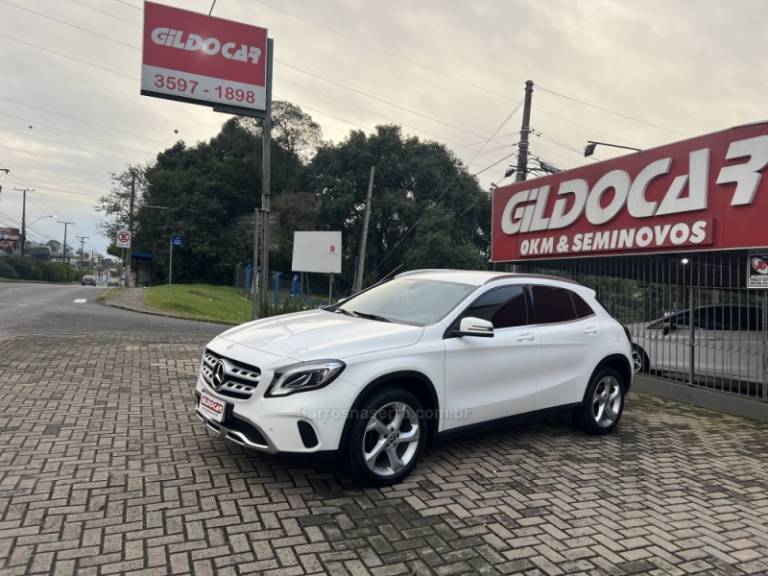 MERCEDES-BENZ - GLA 200 - 2019/2019 - Branca - R$ 129.900,00
