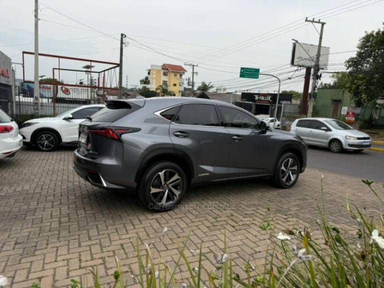 LEXUS - NX300 H - 2021/2021 - Cinza - R$ 199.000,00