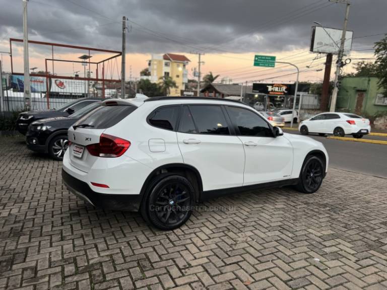 BMW - X1 - 2014/2015 - Branca - R$ 88.900,00