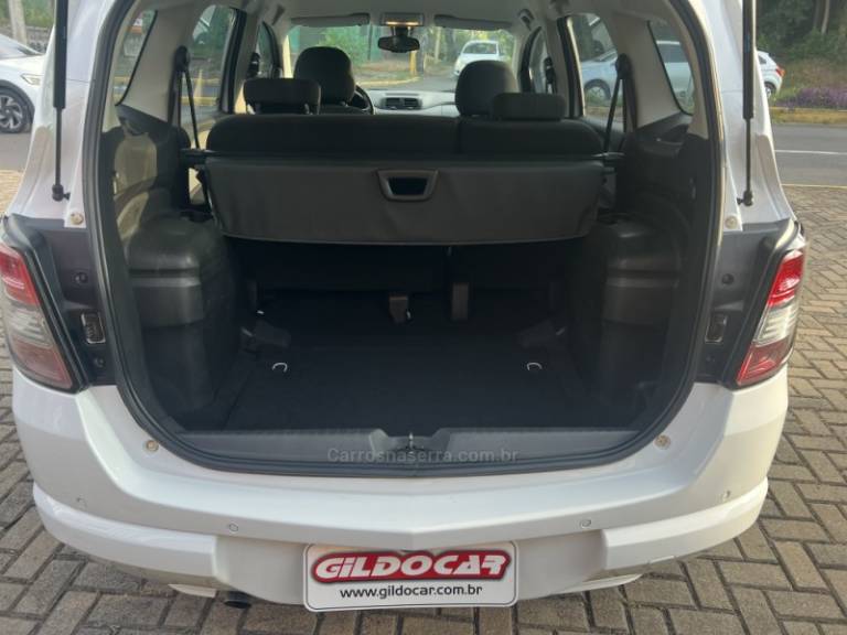 CHEVROLET - SPIN - 2017/2017 - Branca - R$ 57.900,00