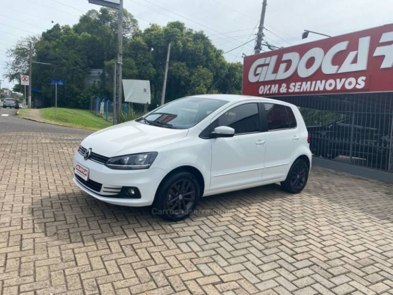 VOLKSWAGEN - FOX - 2019/2019 - Branca - R$ 59.900,00