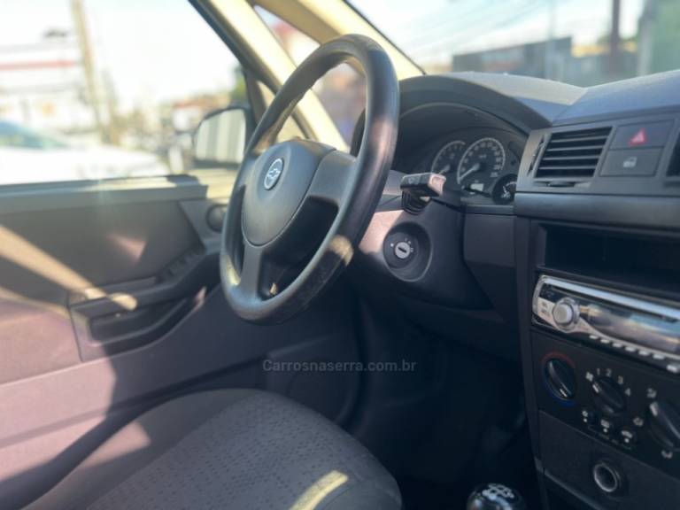 CHEVROLET - MERIVA - 2009/2009 - Prata - R$ 26.500,00