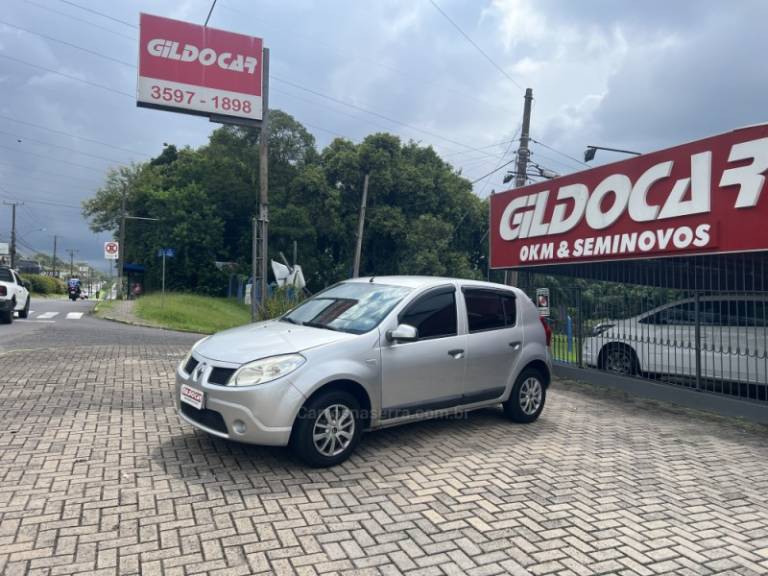 RENAULT - SANDERO - 2011/2011 - Prata - R$ 27.900,00