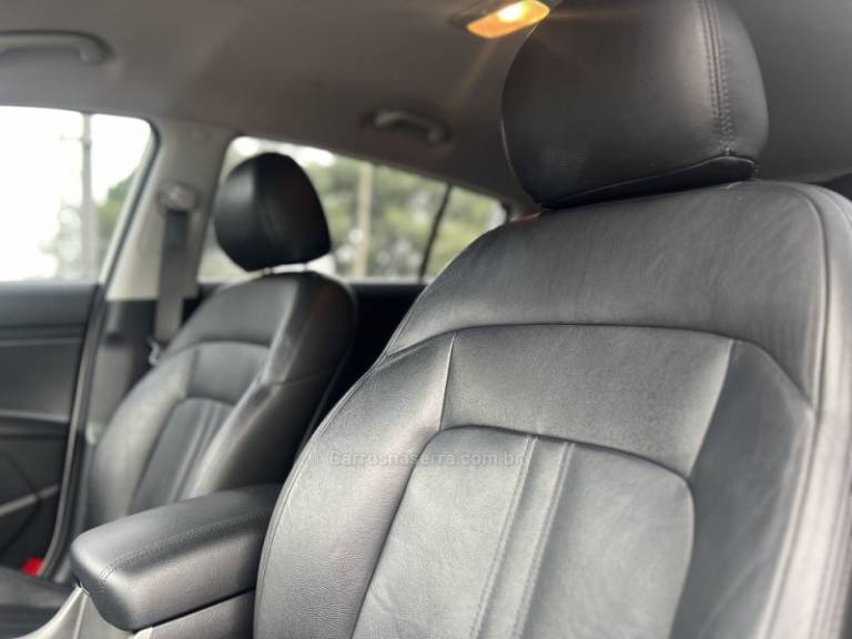 KIA MOTORS - SPORTAGE - 2015/2015 - Branca - R$ 78.900,00