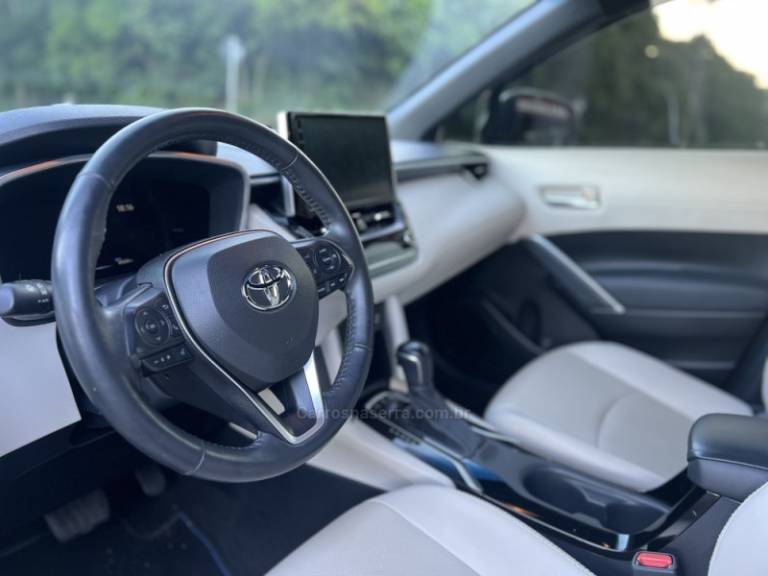 TOYOTA - COROLLA - 2024/2024 - Branca - R$ 174.900,00