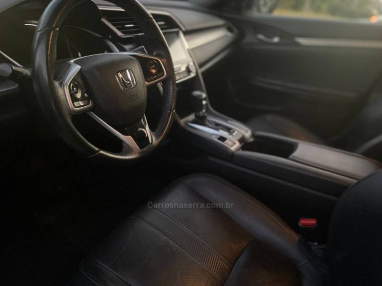 HONDA - CIVIC - 2017/2017 - Branca - Sob Consulta